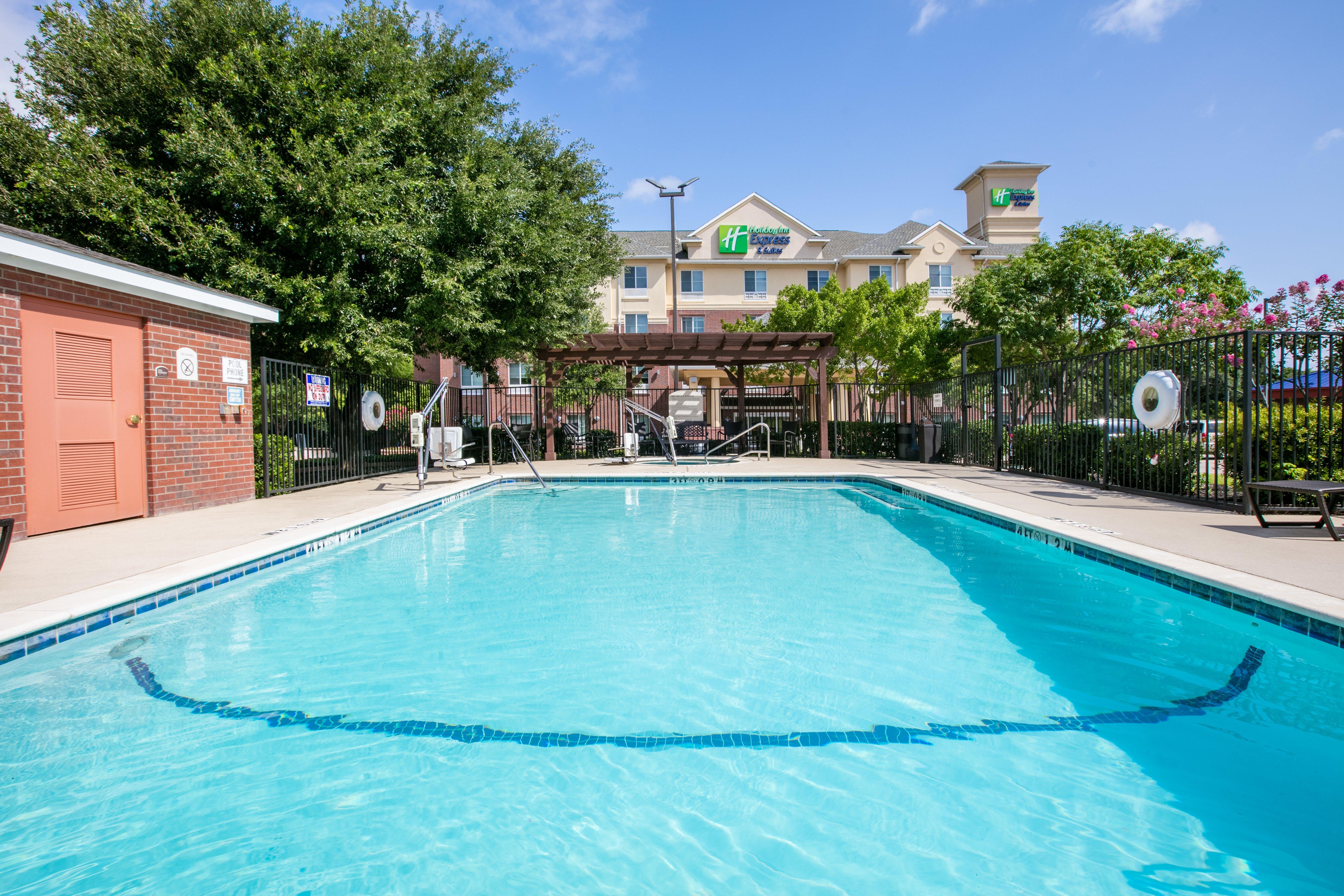 Holiday Inn Express Hotel & Suites Dallas - Grand Prairie I-20 By Ihg Екстериор снимка