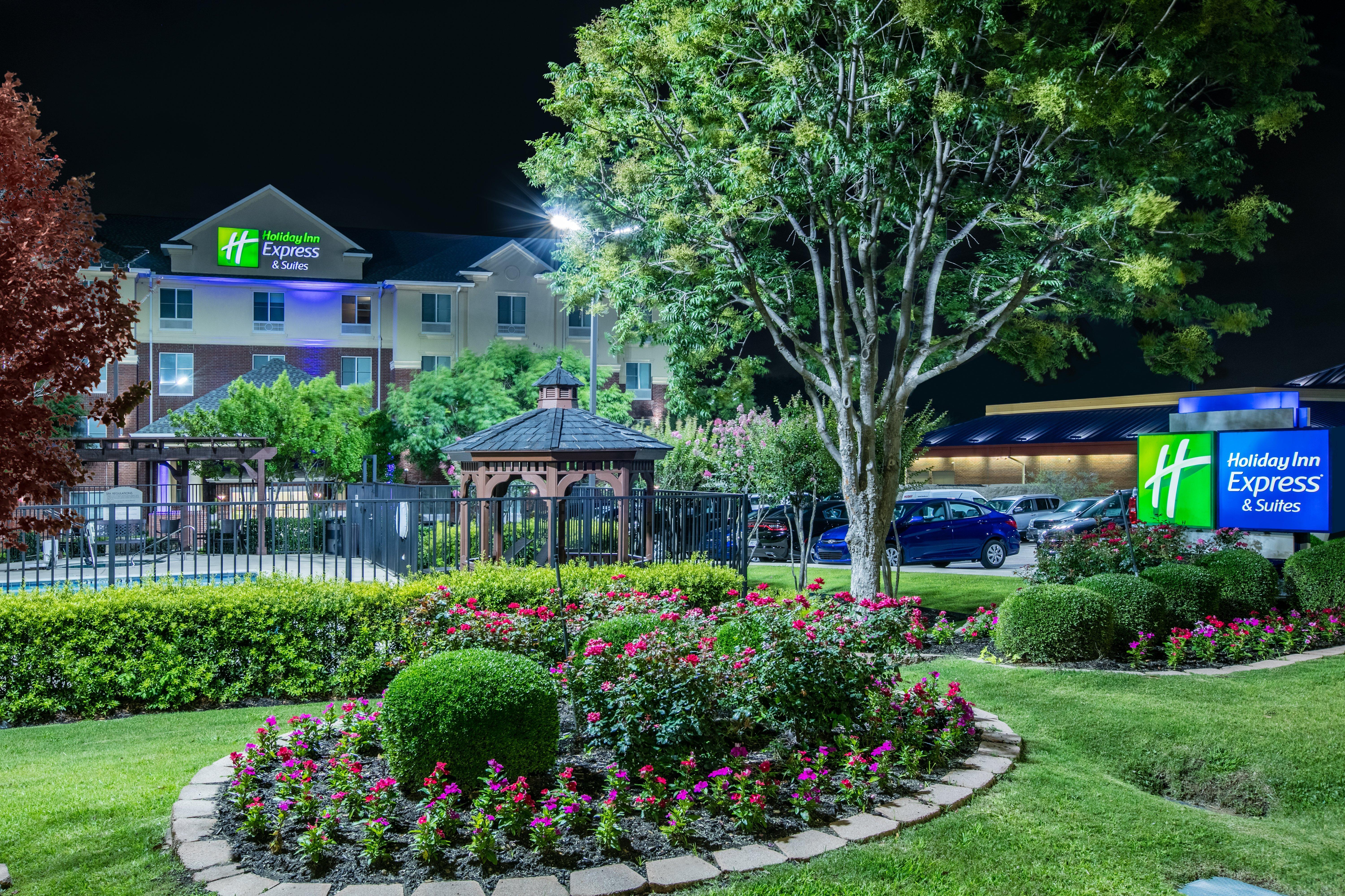 Holiday Inn Express Hotel & Suites Dallas - Grand Prairie I-20 By Ihg Екстериор снимка
