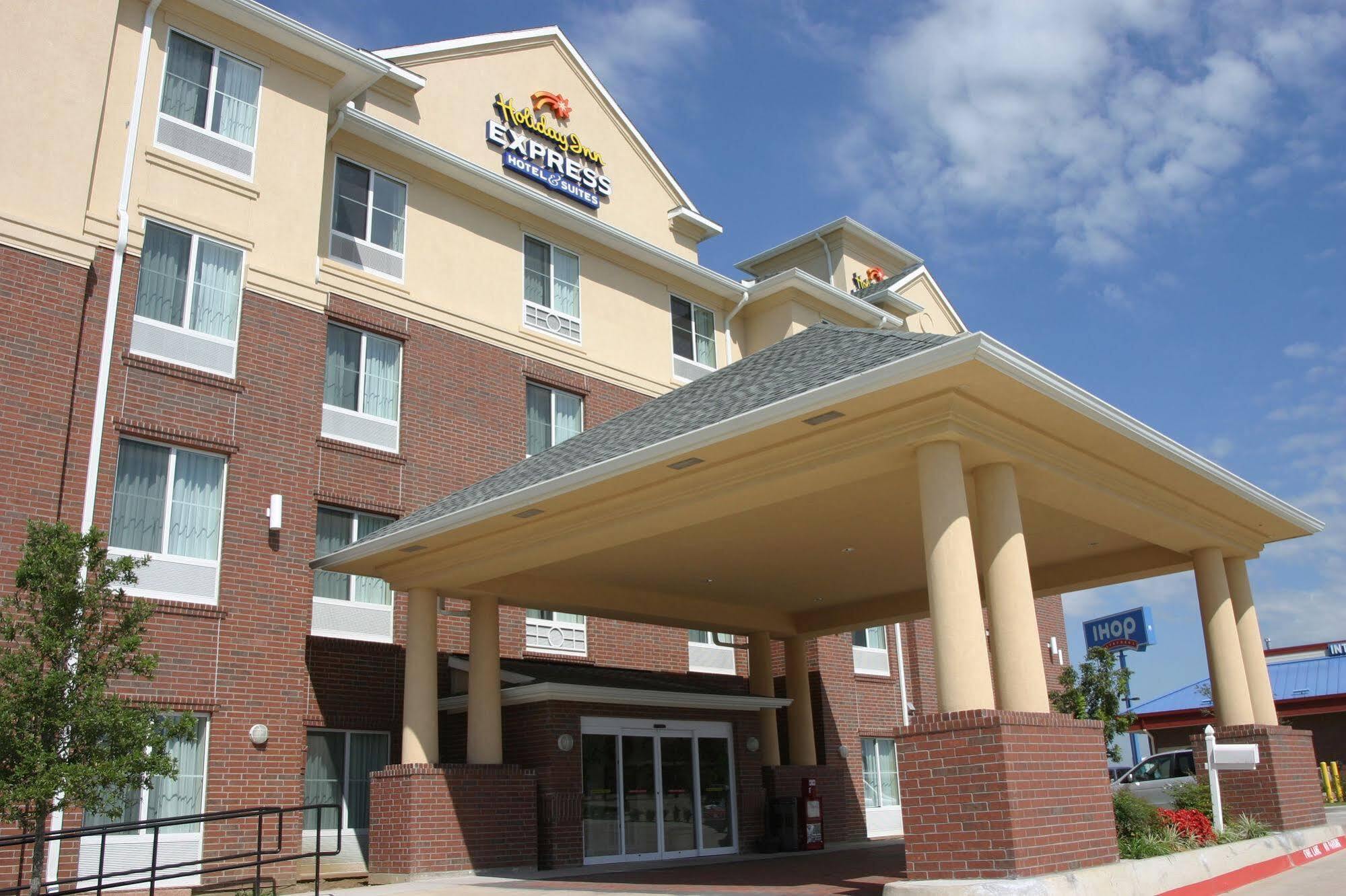 Holiday Inn Express Hotel & Suites Dallas - Grand Prairie I-20 By Ihg Екстериор снимка
